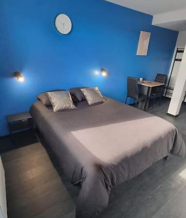 L'Elegance 005 Apartment Cambrai Bagian luar foto